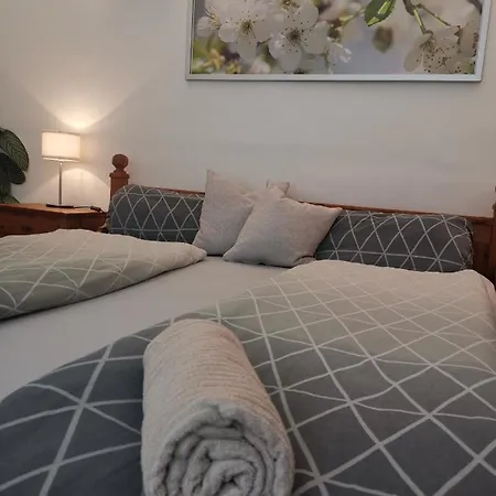 Ruhe Am Wald - Zentral Und Woerthersee *