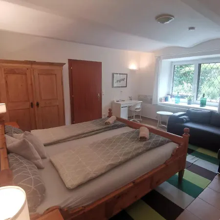 شقة Ruhe Am Wald - Zentral Und Woerthersee كلاغنفورت